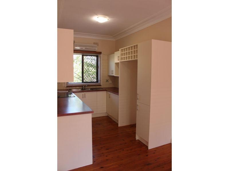 2/8 Armstrong Street, Keiraville NSW 2500