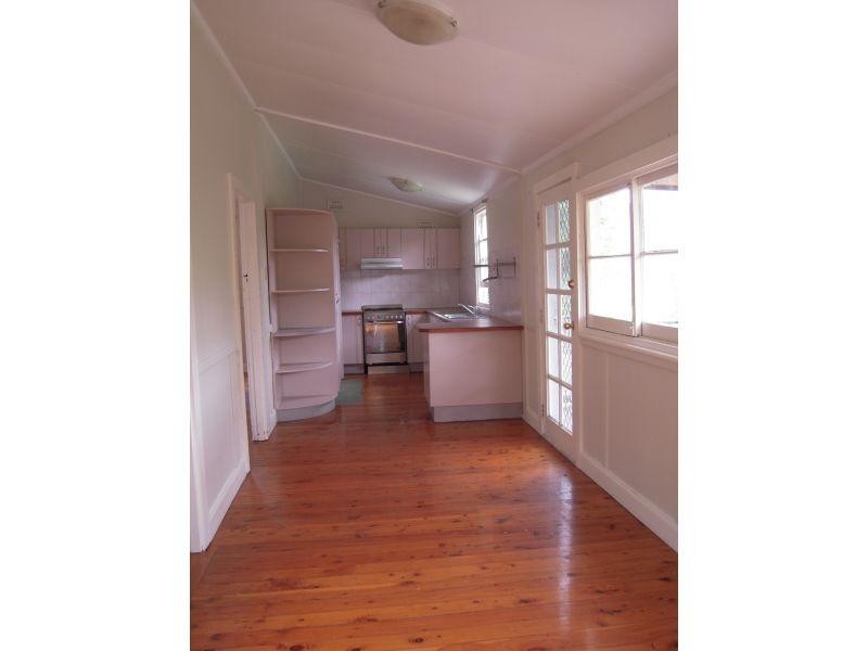 4 David Street, West Wollongong NSW 2500