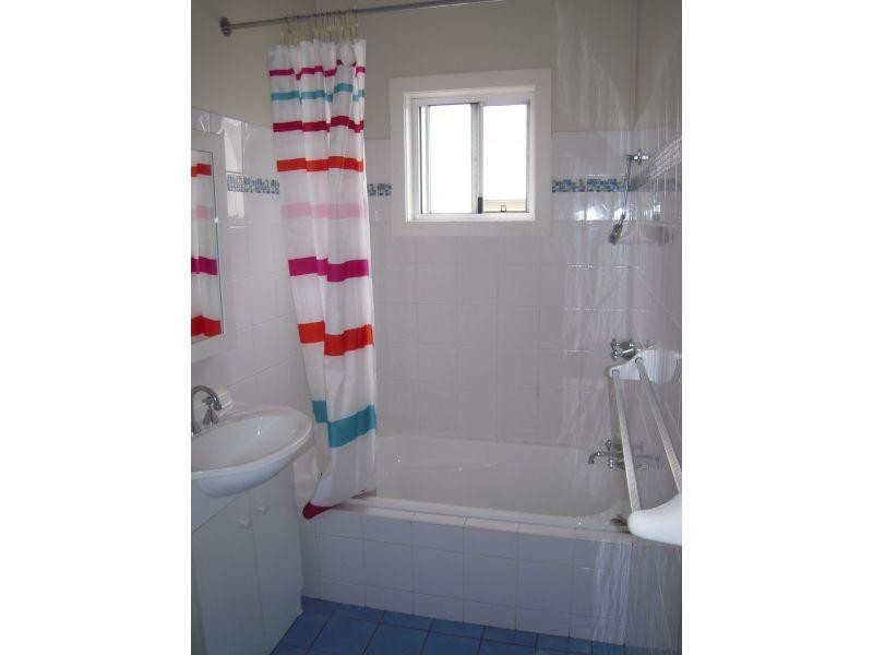 4 David Street, West Wollongong NSW 2500