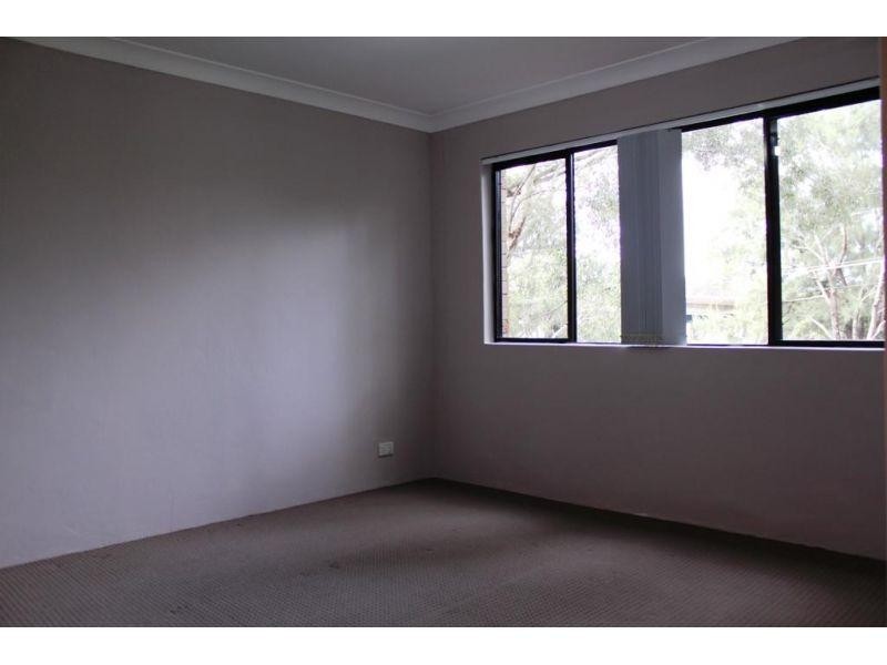 12/2 Hindmarsh Avenue, North Wollongong NSW 2500