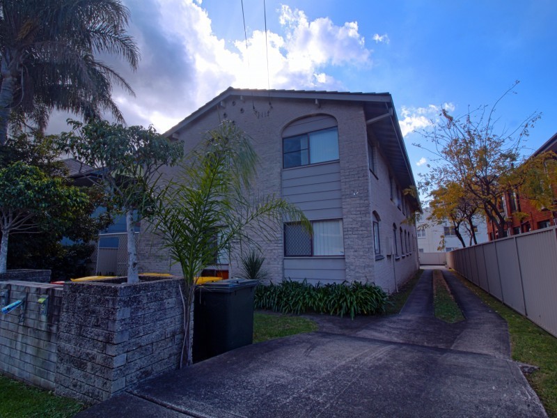 2/12 Bode Avenue, North Wollongong NSW 2500