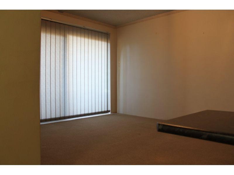 2/15 Gilmore Street, West Wollongong NSW 2500