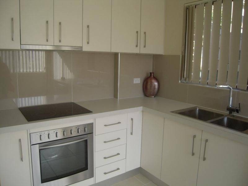 2/1 Pleasant Avenue, North Wollongong NSW 2500