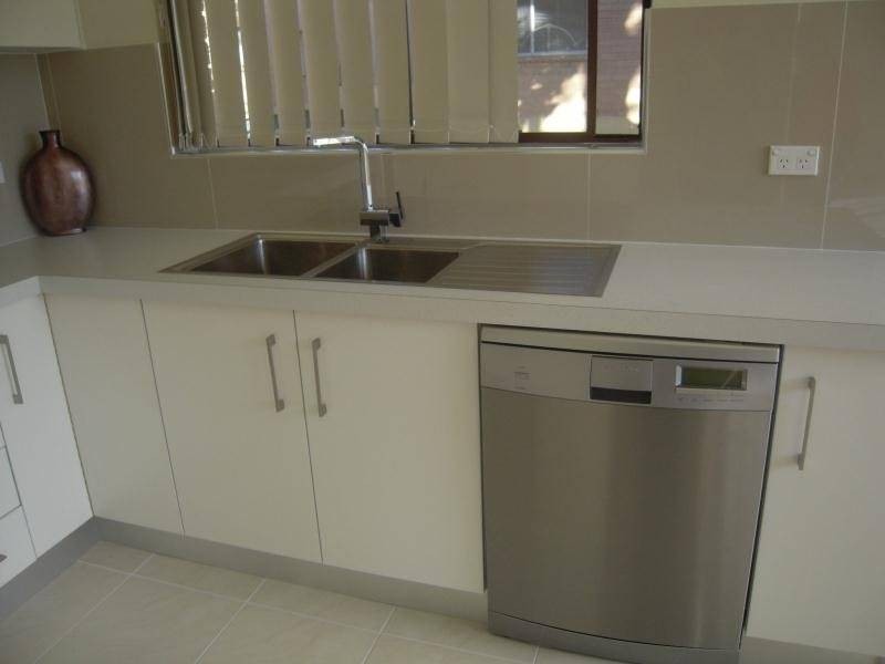 2/1 Pleasant Avenue, North Wollongong NSW 2500