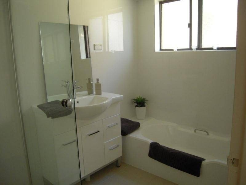 2/1 Pleasant Avenue, North Wollongong NSW 2500