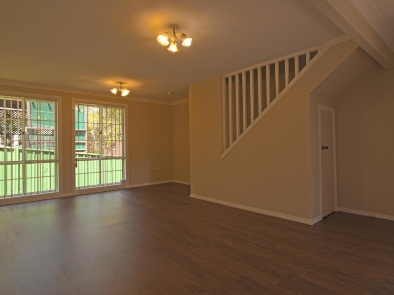 2/27 Staff Street, Wollongong NSW 2500