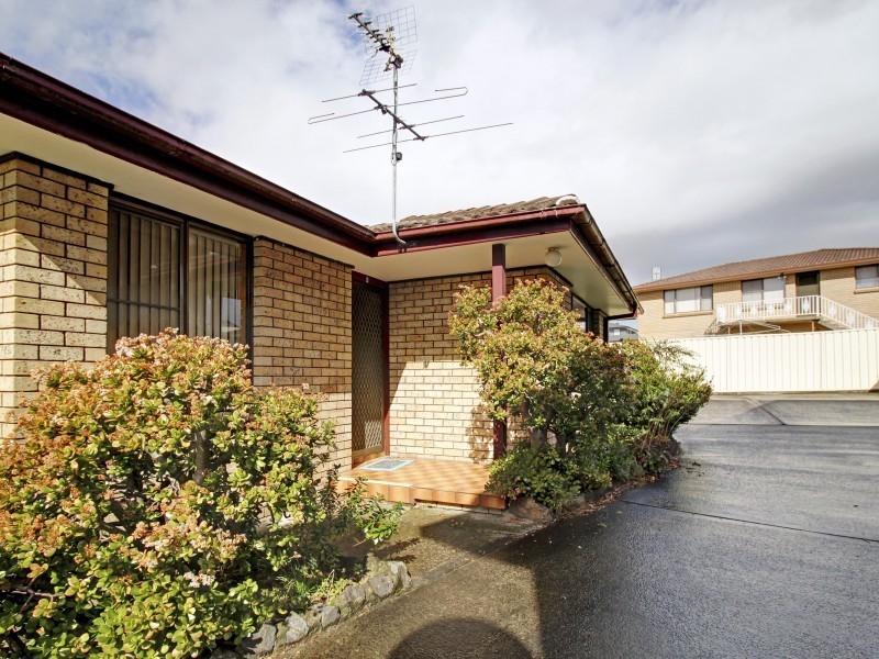 2/39 Alandale Avenue, Figtree NSW 2525