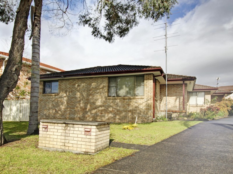 2/39 Alandale Avenue, Figtree NSW 2525