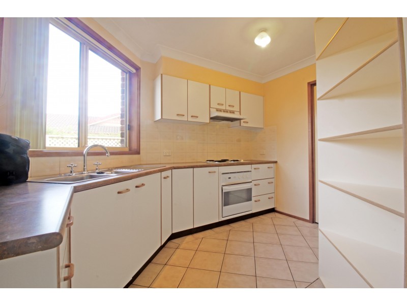 2/8 Platypus Close, Figtree NSW 2525