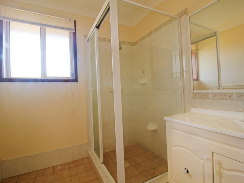 2/8 Platypus Close, Figtree NSW 2525