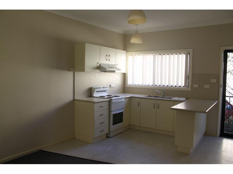 2/94 Mt  Keira Road, West Wollongong NSW 2500