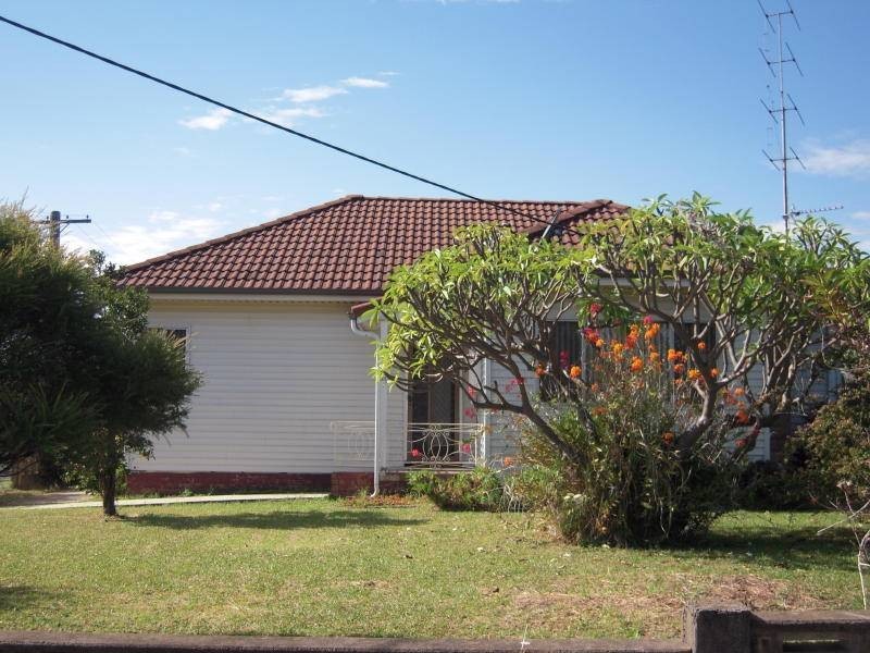 23 Cassel Avenue, Towradgi NSW 2518