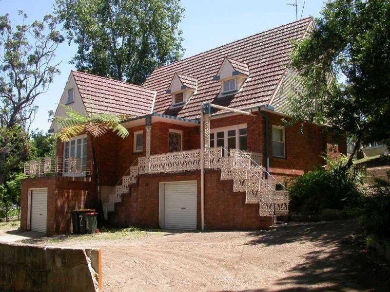 2 Holmden Avenue, Mangerton NSW 2500