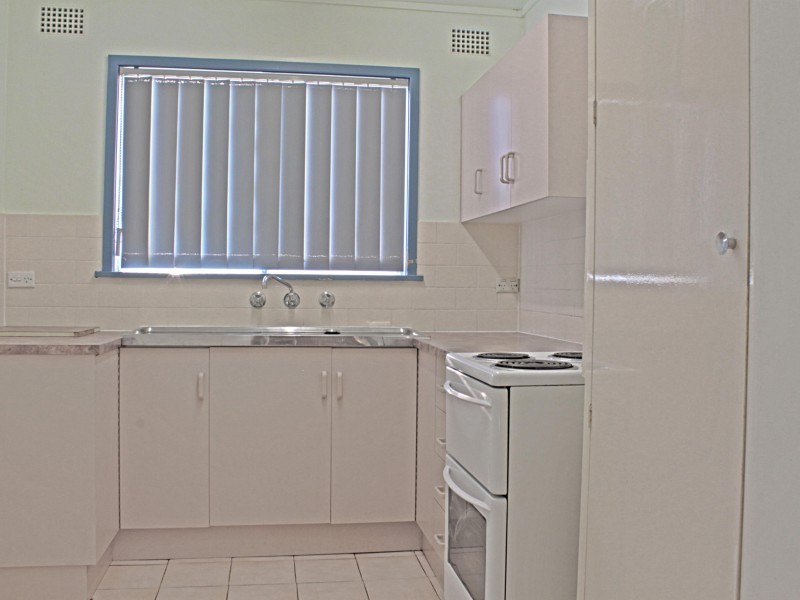 3/11 Pine Crescent, Coniston NSW 2500