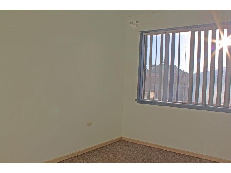 3/11 Pine Crescent, Coniston NSW 2500