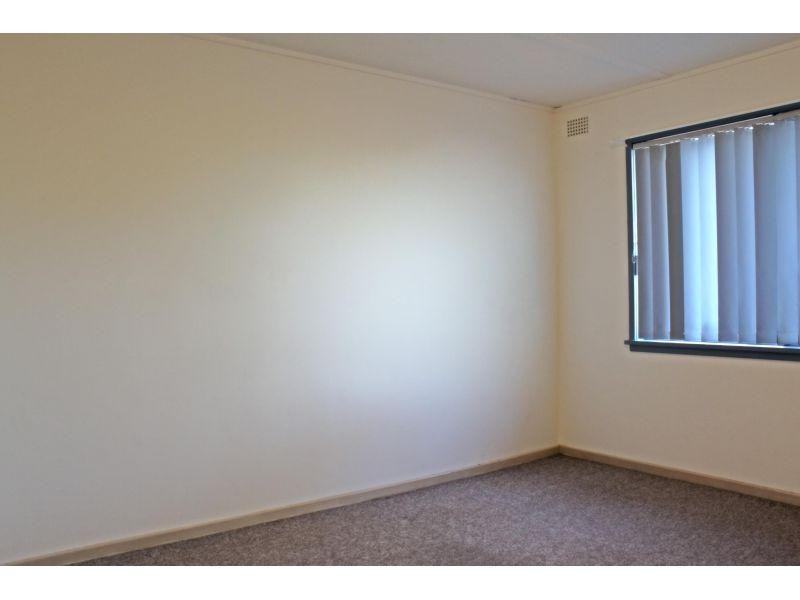 3/11 Pine Crescent, Coniston NSW 2500