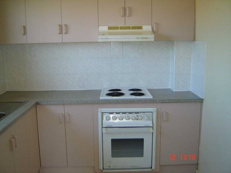 4/11 Pine Crescent, Coniston NSW 2500