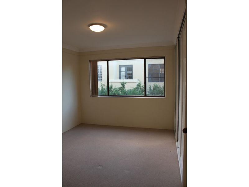 1/1 Pleasant Avenue, North Wollongong NSW 2500