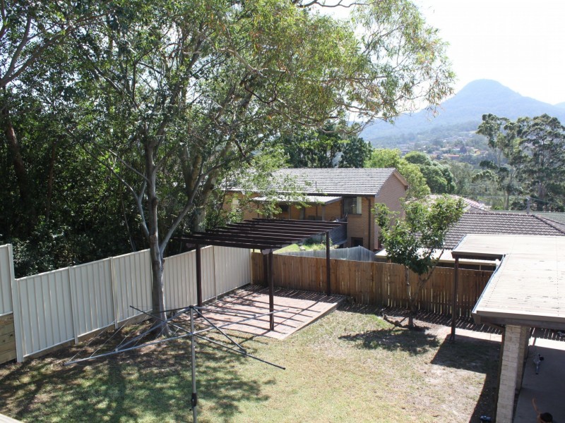 4 White Place, Figtree NSW 2525