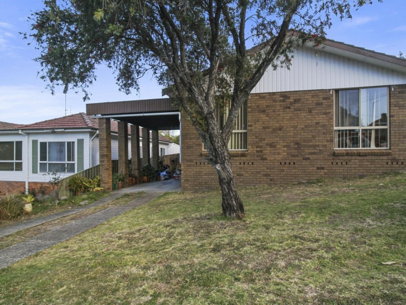 57 Cummins Street, Unanderra NSW 2526