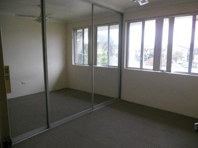 6/17 Pur Pur Avenue, Lake Illawarra NSW 2528
