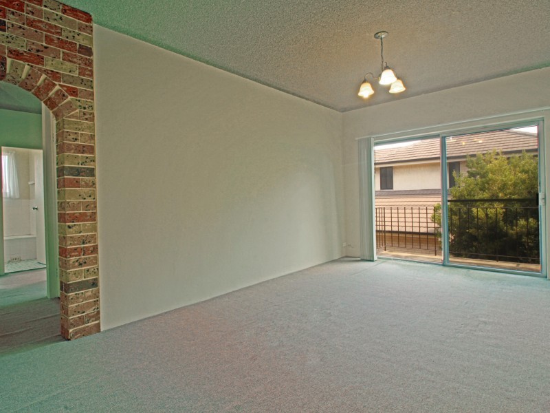 12/6 Mackie Street, Coniston NSW 2500