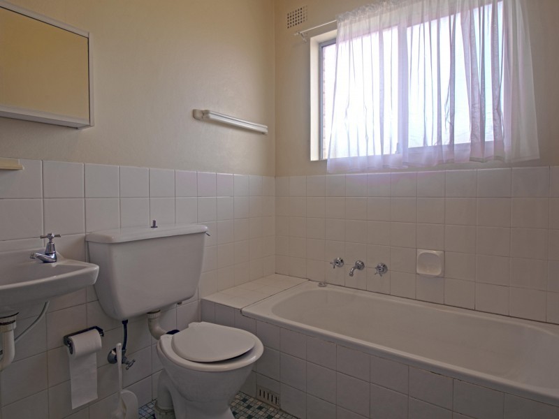 12/6 Mackie Street, Coniston NSW 2500