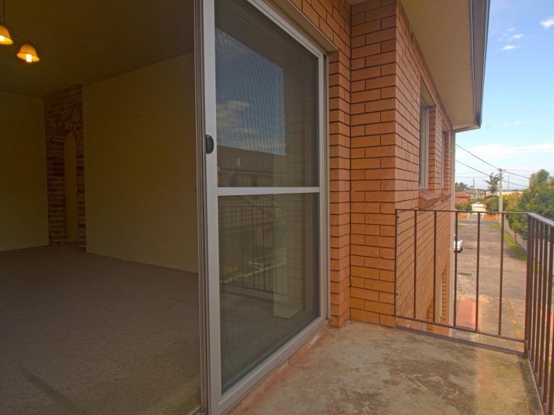 12/6 Mackie Street, Coniston NSW 2500