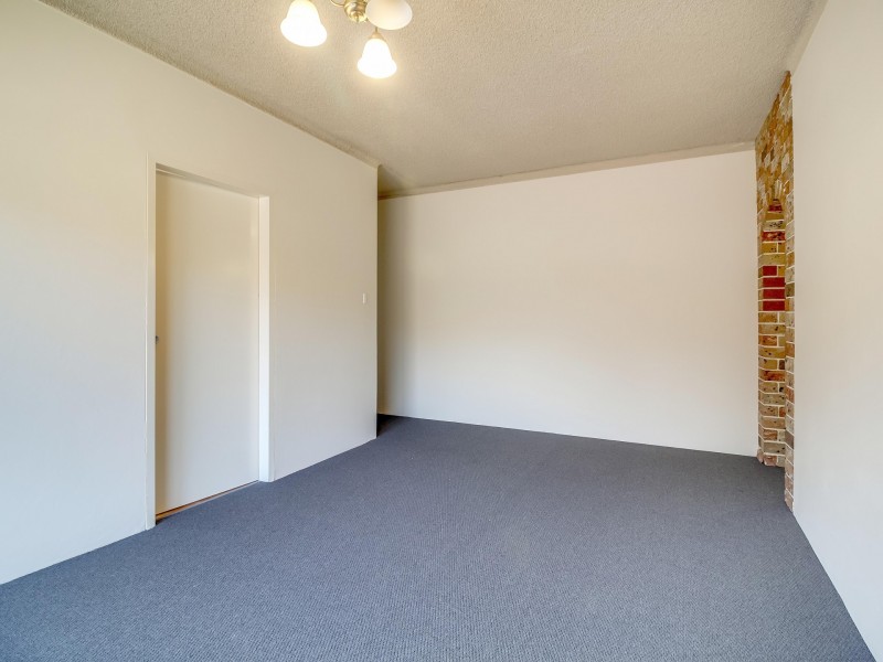 12/6 Mackie Street, Coniston NSW 2500