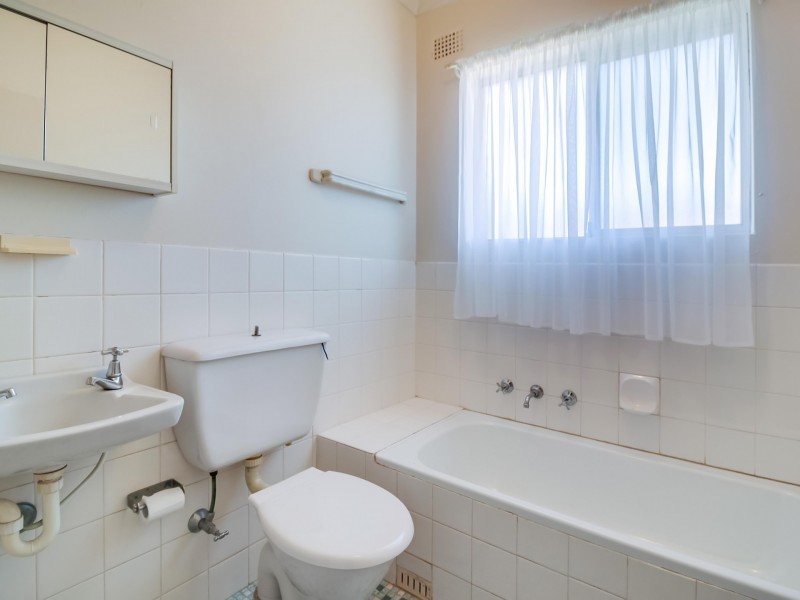 12/6 Mackie Street, Coniston NSW 2500