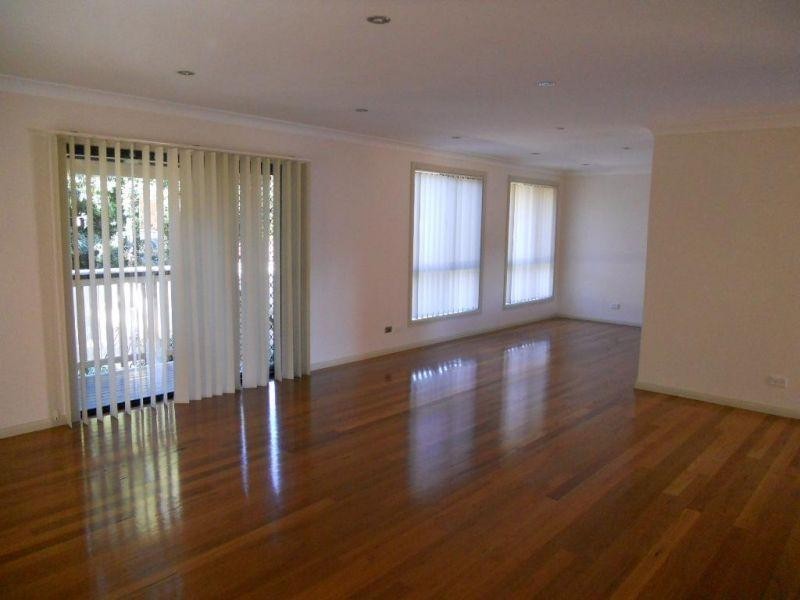 2/17 Railway Crescent, North Wollongong NSW 2500