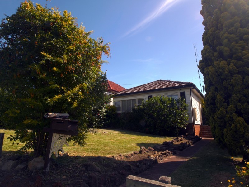 35 Third Avenue, Port Kembla NSW 2505