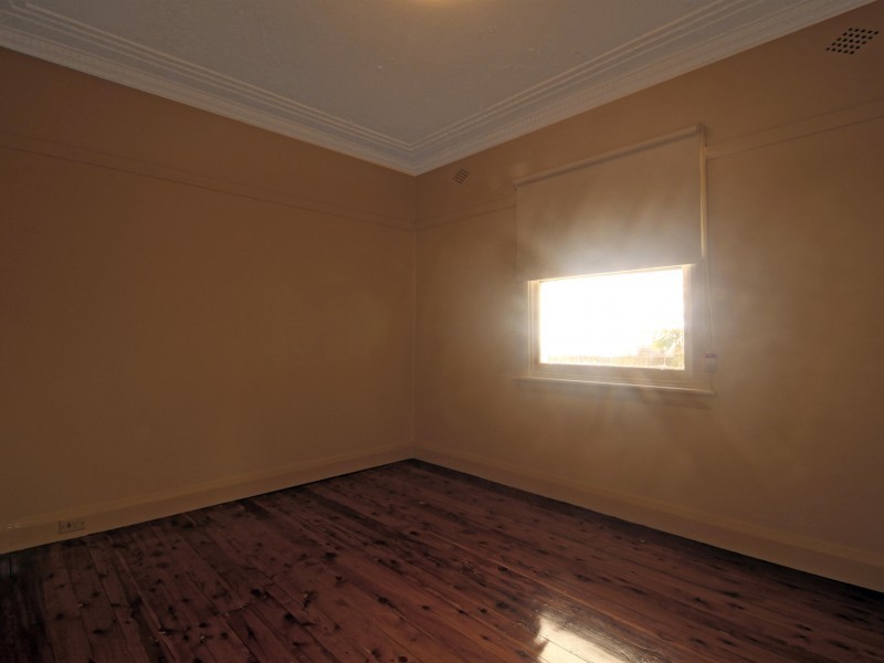 35 Third Avenue, Port Kembla NSW 2505