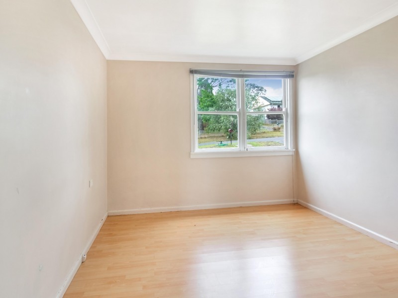 17 Beaton Street, Lake Illawarra NSW 2528