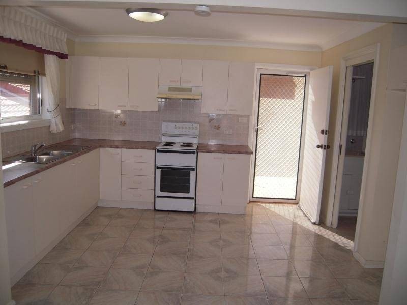 1/10 Wallarroo Drive, Blackbutt NSW 2529