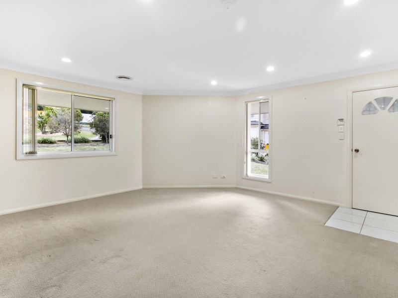 2/3 Chaffey Place, Albion Park NSW 2527