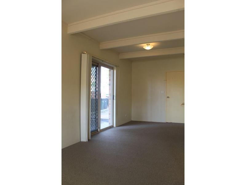 4/20 Denison Street, Wollongong NSW 2500