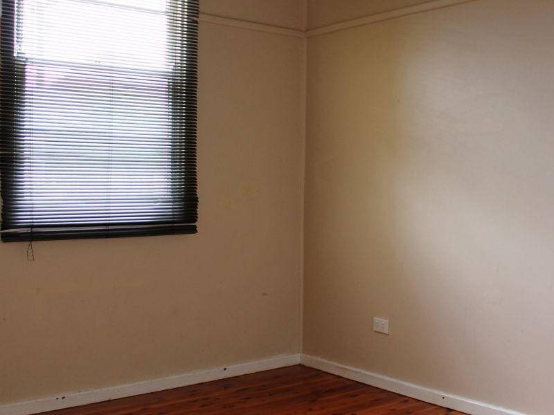 48 Lindsay Street, Unanderra NSW 2526