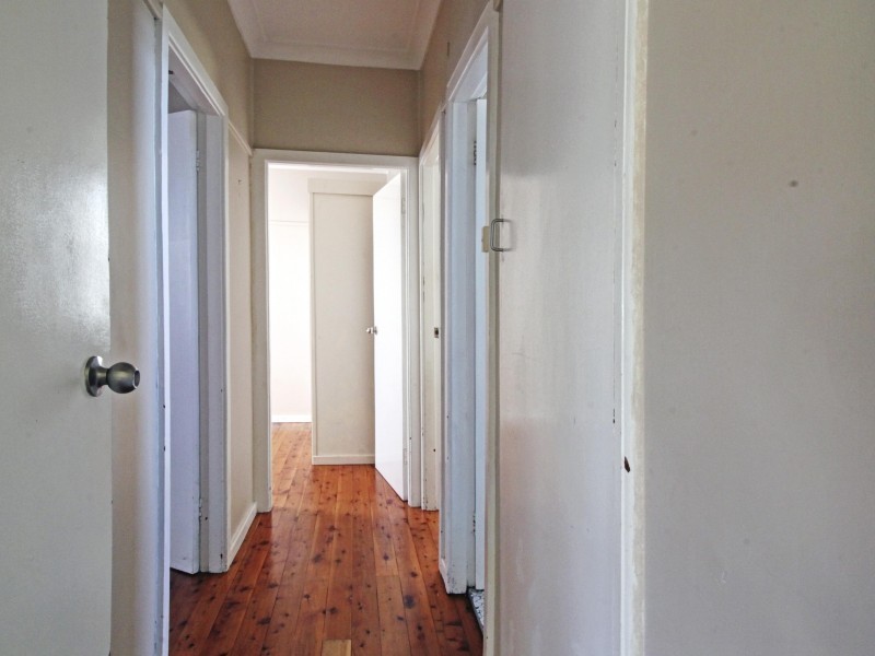 48 Lindsay Street, Unanderra NSW 2526