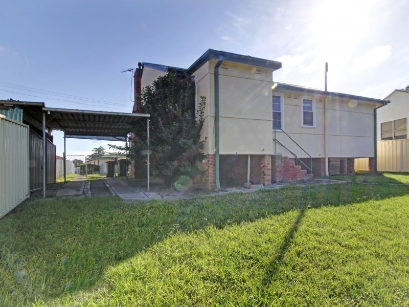 48 Lindsay Street, Unanderra NSW 2526