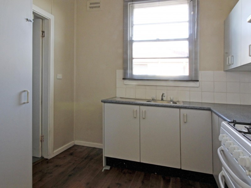 48 Lindsay Street, Unanderra NSW 2526