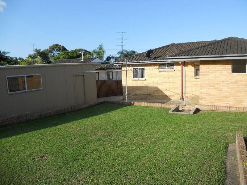 120 The Kingsway, Barrack Heights NSW 2528