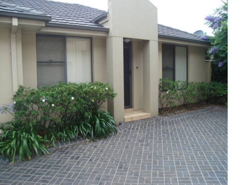 2/43-45 Urunga Parade, Wollongong NSW 2500