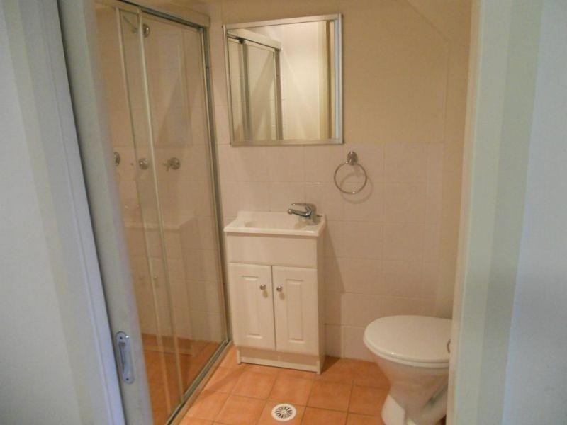 20/35 Bridge Street, Coniston NSW 2500