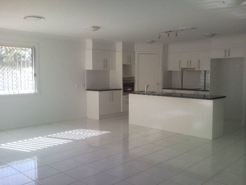 17 Pentecost Place, Redland Bay QLD 4165