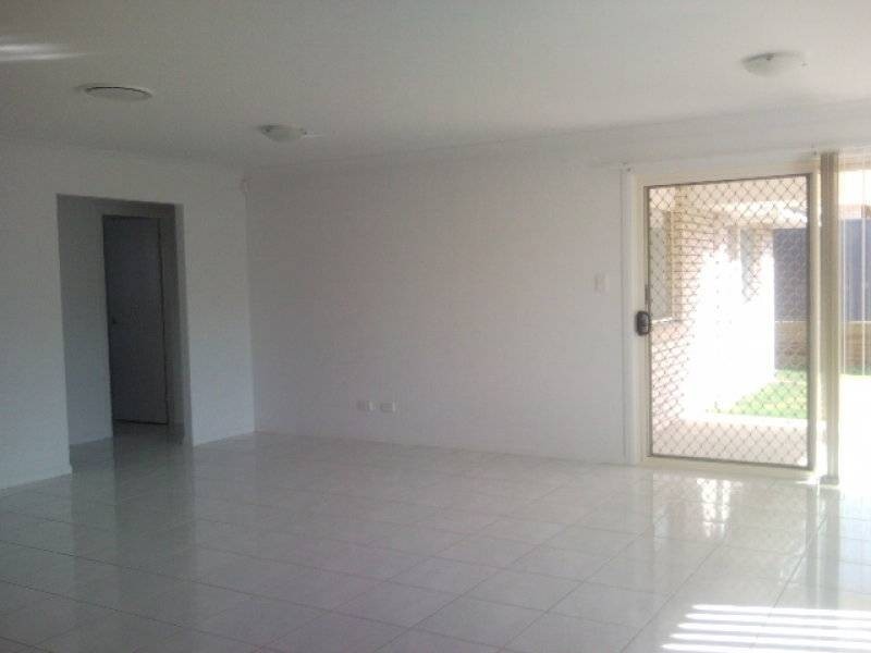 17 Pentecost Place, Redland Bay QLD 4165