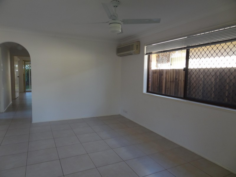 9 Michael Street, Redland Bay QLD 4165