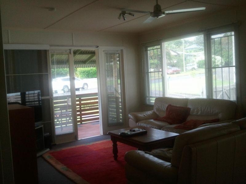 63 Curve Avenue, Wynnum QLD 4178