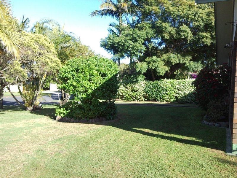 2 Tina Street, Redland Bay QLD 4165