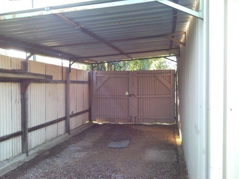 2 Tina Street, Redland Bay QLD 4165